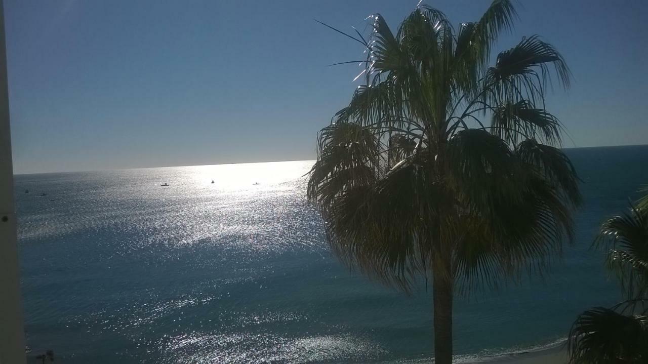 Sea Front Studio With Spacious Balcony Santa Clara Torremolinos Exteriér fotografie