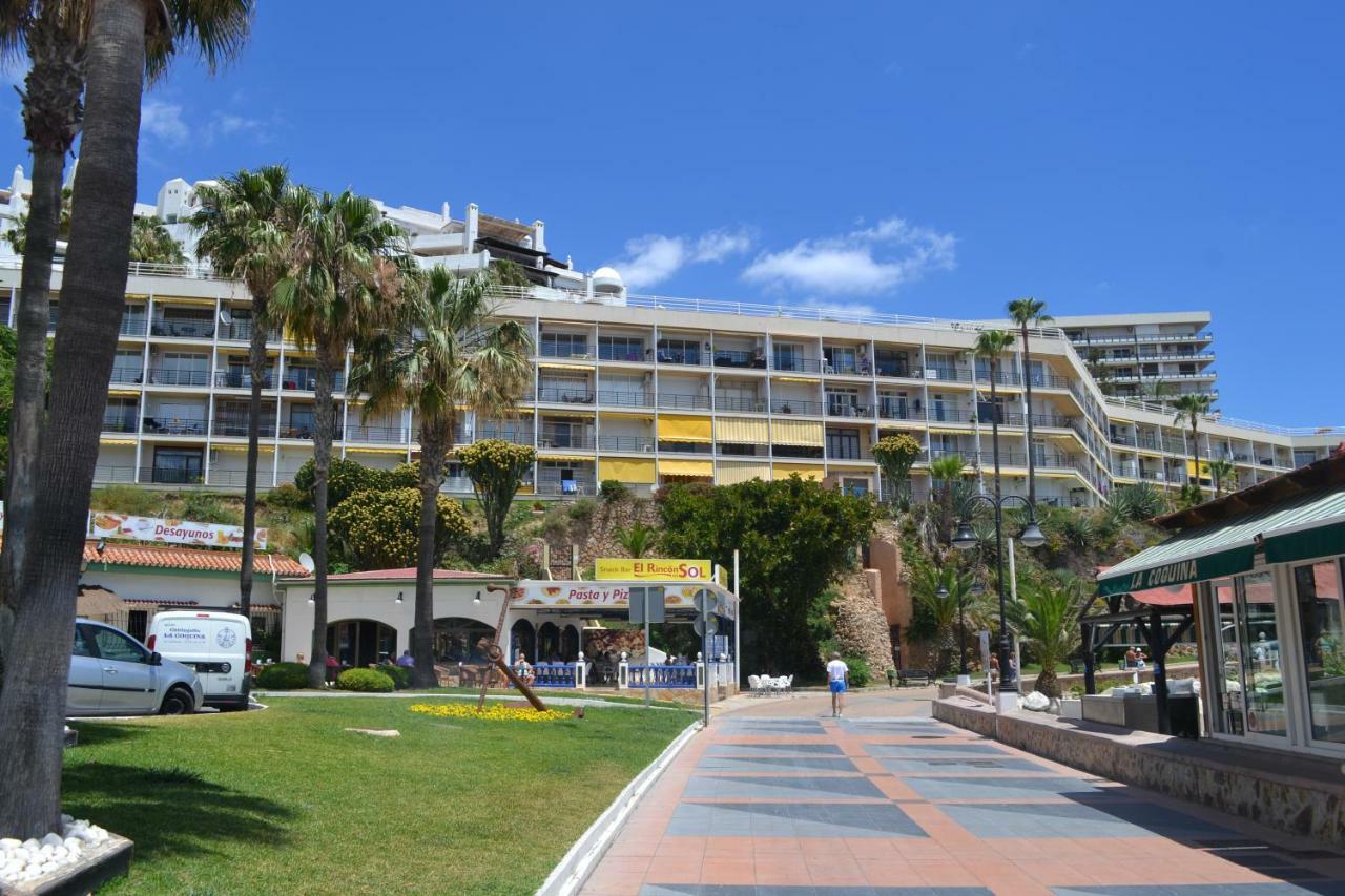Sea Front Studio With Spacious Balcony Santa Clara Torremolinos Exteriér fotografie