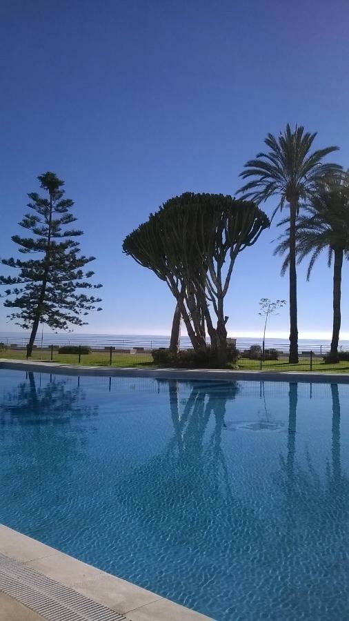Sea Front Studio With Spacious Balcony Santa Clara Torremolinos Exteriér fotografie